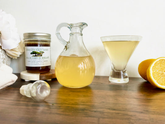 Honey simple syrup for cocktails and cocktails