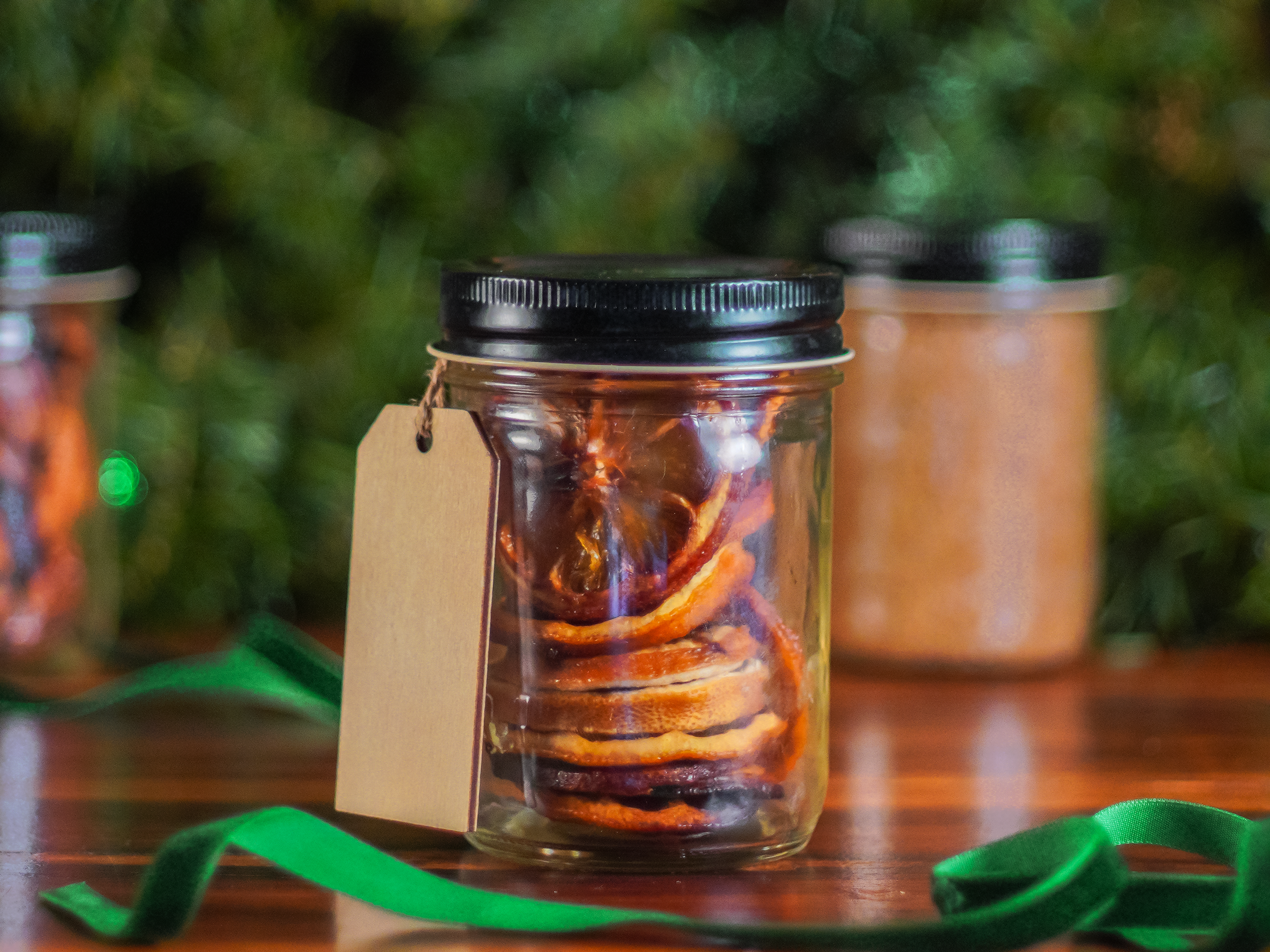 useful DIY Christmas gifts using mason jars